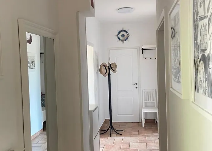 Olea Mar Apartma Appartamento Pobegi